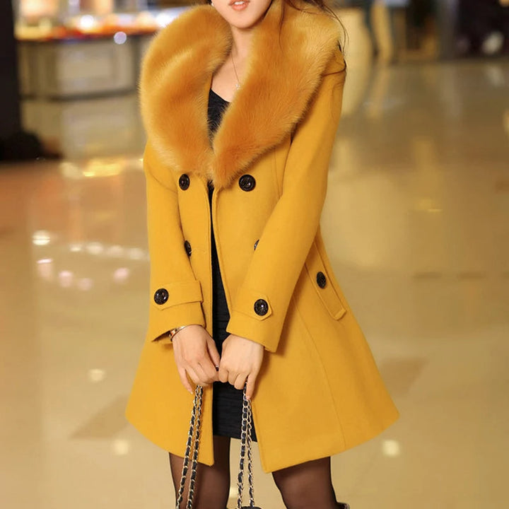 Lune London | Luxurious Fur Coat for the Discerning Woman