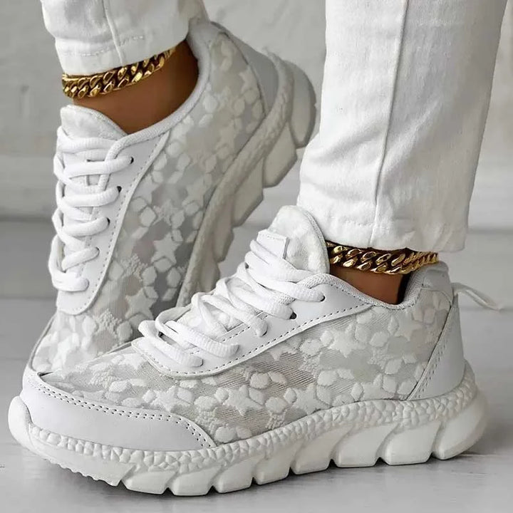 Lune London | The Luxurious Orthopedic Sneakers for Women