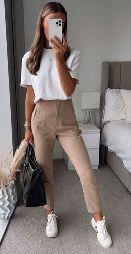 Lune London | Elegant Wrinkle-Free Pants for All Occasions