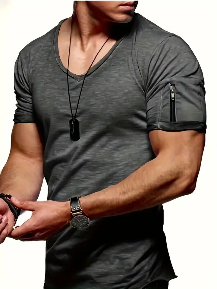 Chic und Stil | Casual T-Shirt with V-Neck for Men