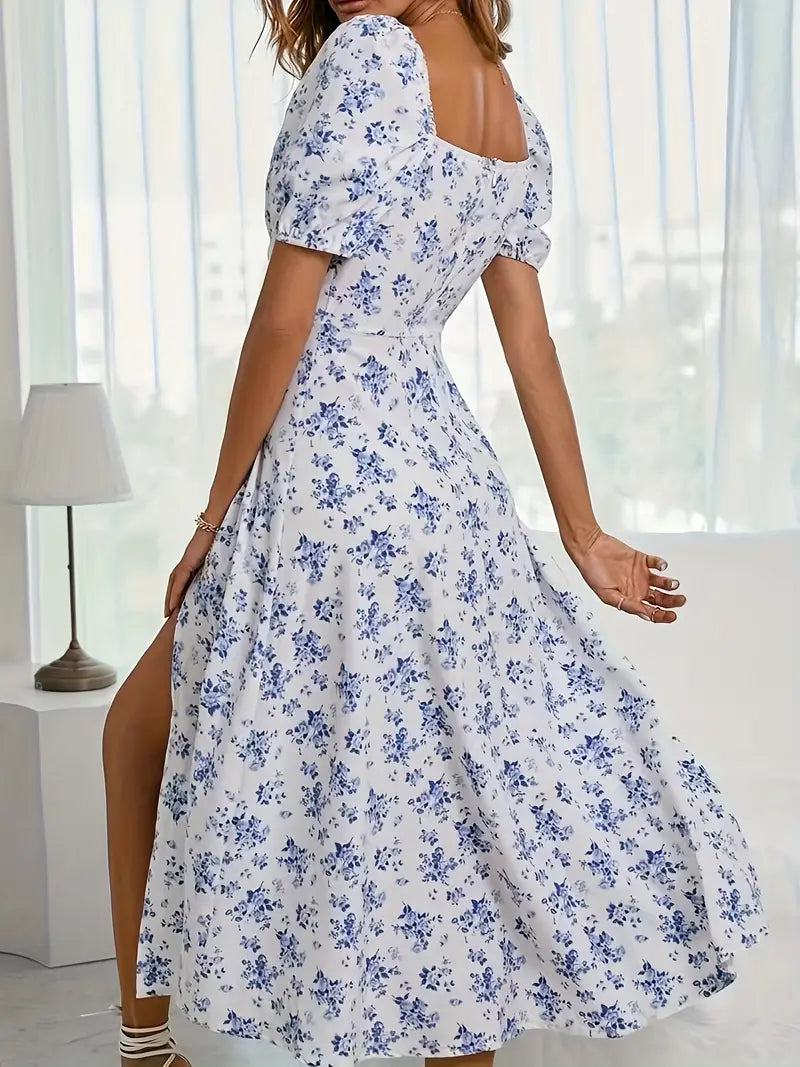 Lune London | Chic dress with puff sleeves in A-line style with floral print