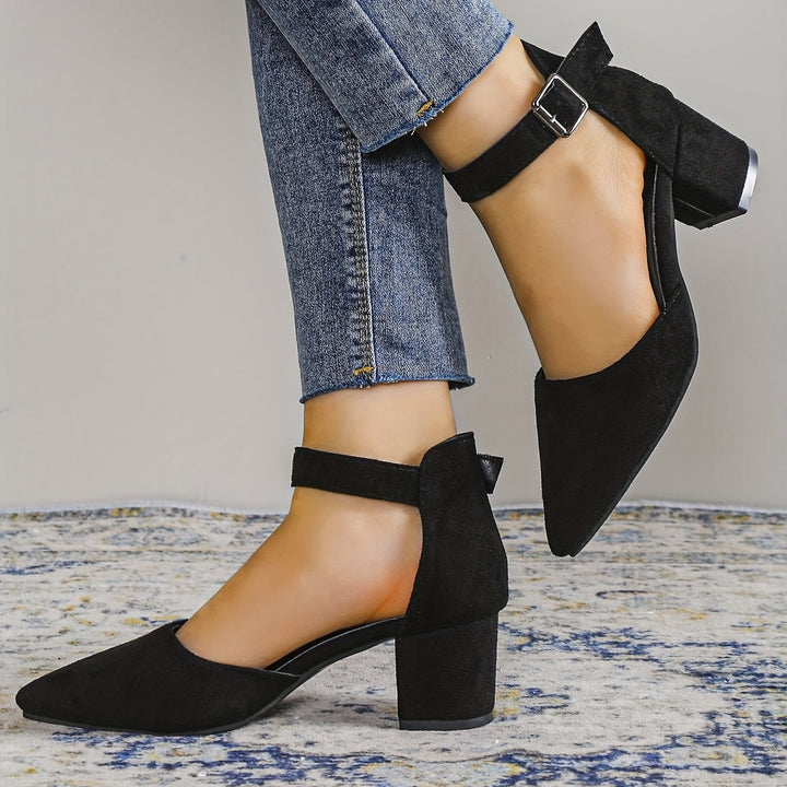 Lune London | Women's sandals with block heel lacing, with ankle strap, elegant