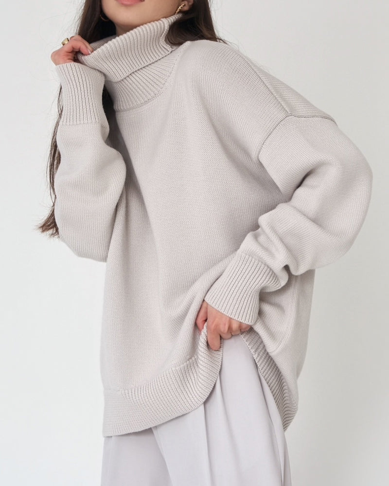 Lune London | Elegant Oversized Women's Turtleneck Sweater Made Of Cotton