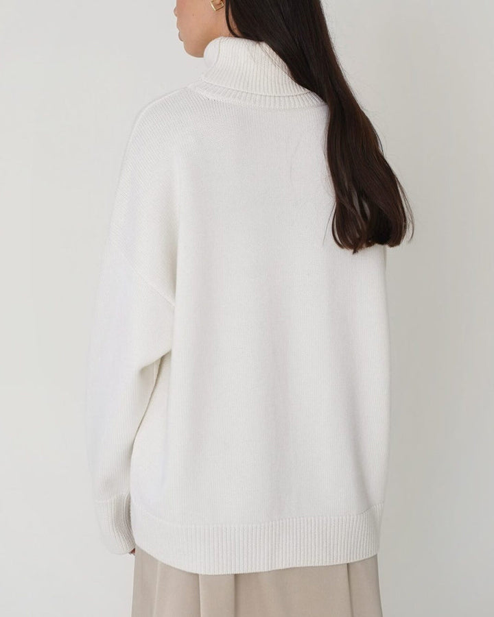 Lune London | Elegant Oversized Women's Turtleneck Sweater Made Of Cotton