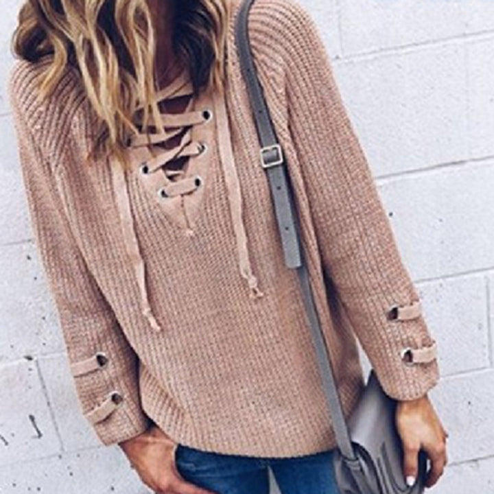 Casual knit sweater for women with decorative lace design and loose sleeves Lune Londonl
