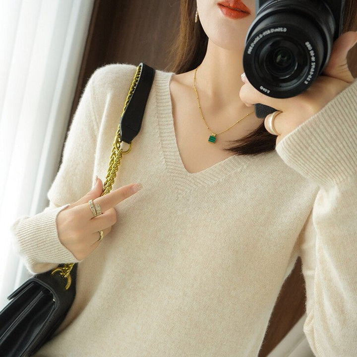 Chic Und Stil | V-Neck Made Of Cashmere