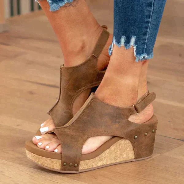 Lune London | Orthopedic Women's Sandals in Ergonomic Design