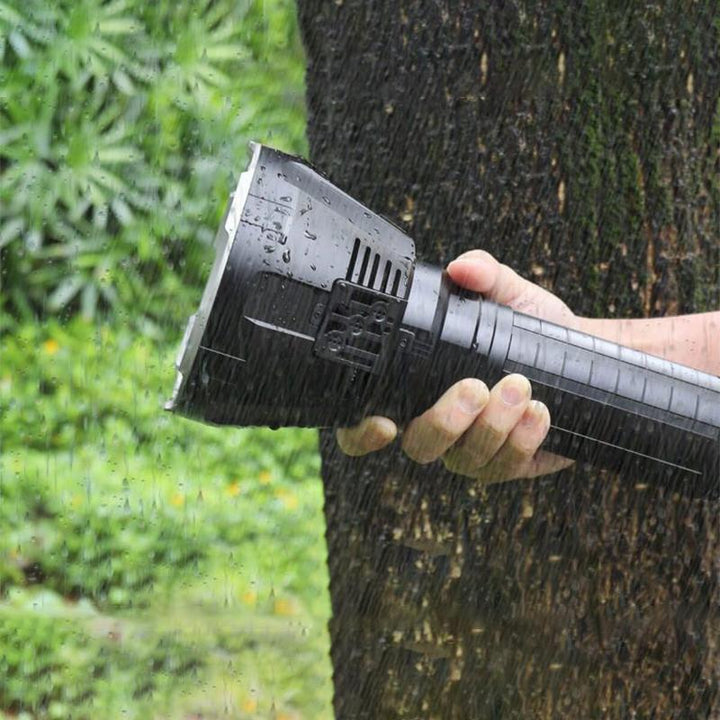 Lune London | High power LED flashlight 30000-5000 Lumens, waterproof