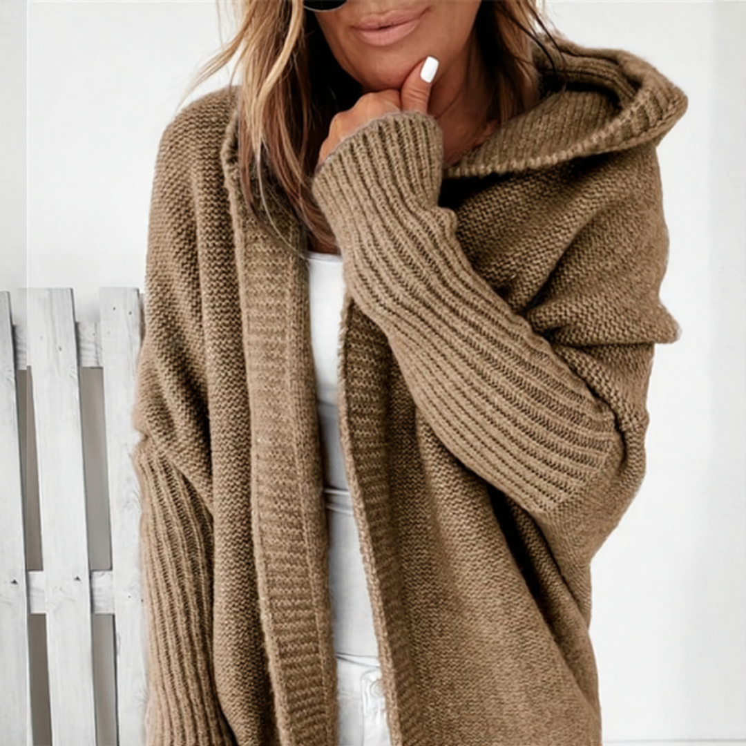 Lune London | Mid-length coat with smooth seams