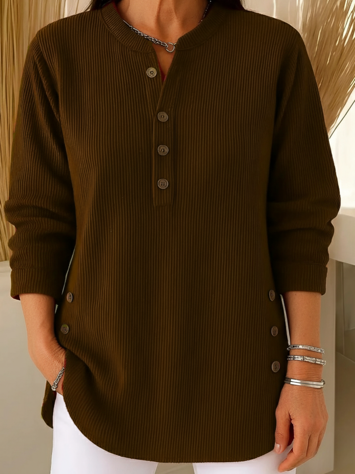 Lune London | Cozy sweater with stylish button detail