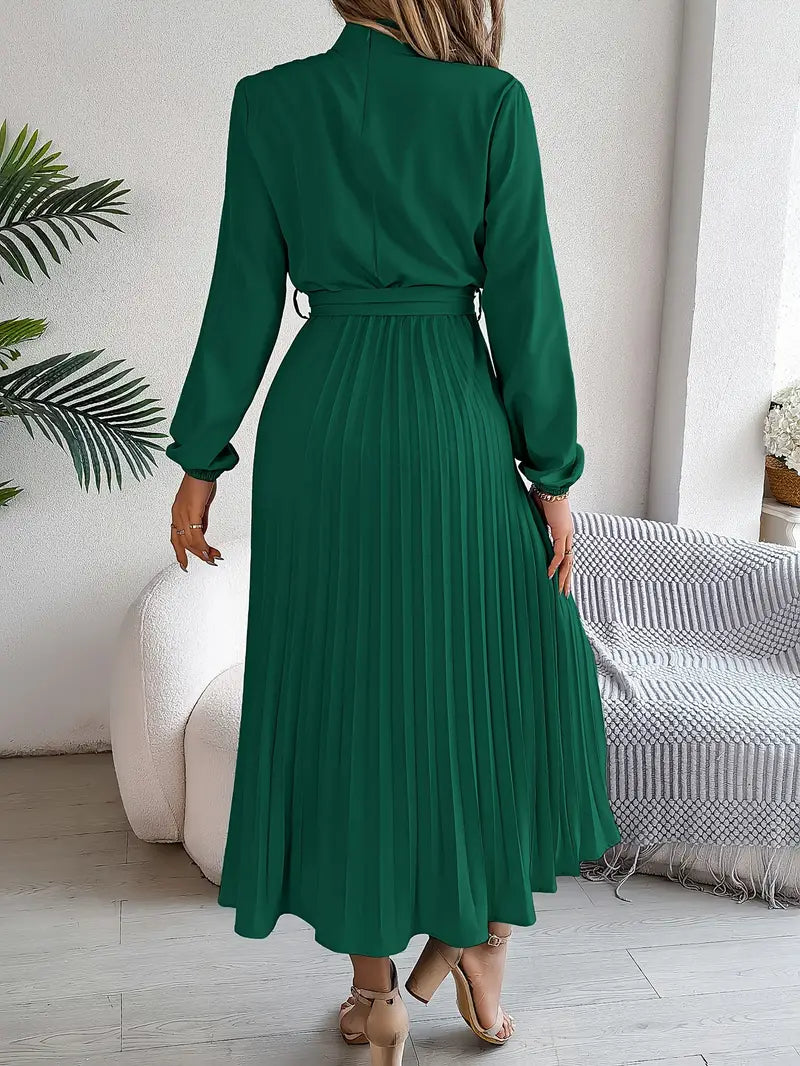 Lune London | Simple Dress with Stand-Up Collar and Pleated Belt
