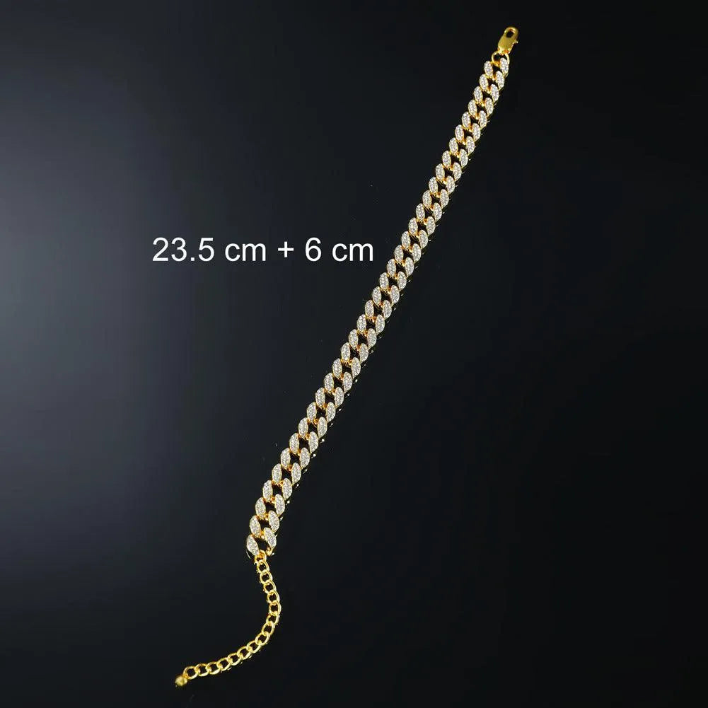 Lune London | Cuban Chain Around the Ankle