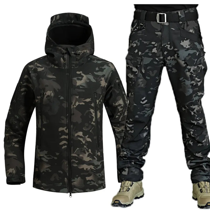 Lune London | Armorus Wind Jacket - Luxury, style, and cold protection for hiking, climbing, cycling, and everyday comfort