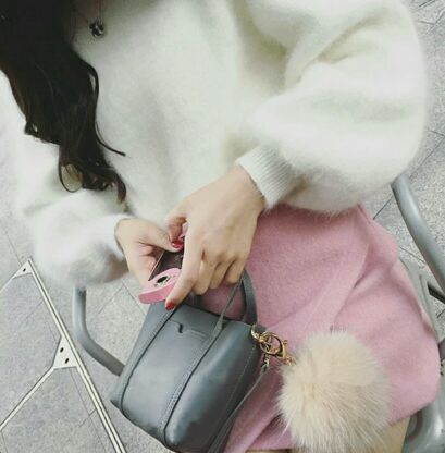 Ladies with puff sleeves Lune London