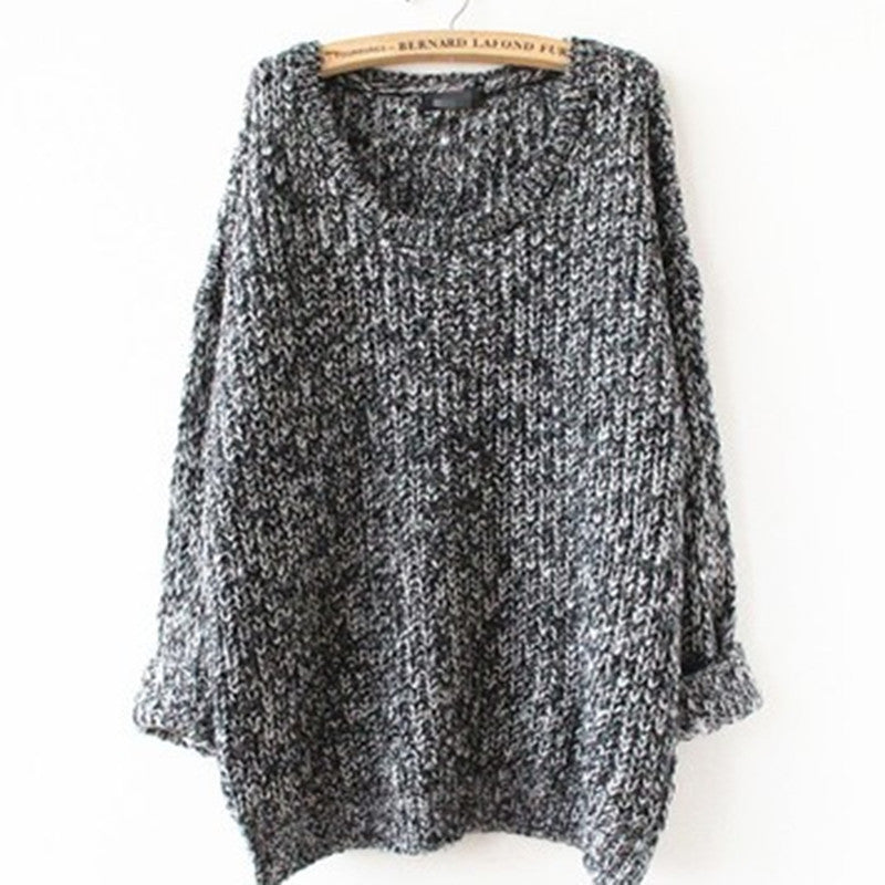Casual knitted pullover for women with a loose fit and an airy structure Lune London