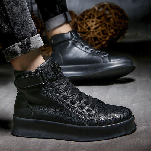 Lune London | Casual sneakers for men High-top boots by Dr. Martens