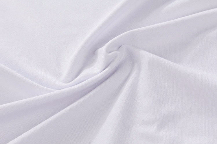 T-shirt pour femmes avec un lettrage moderne accrocheur Chic & Stil