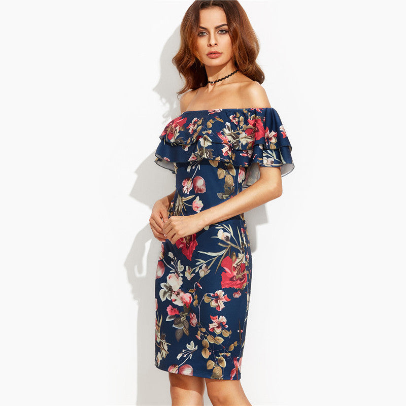 Robe à fleurs pour femme à épaules dénudées avec des détails de volants volumineux et une coupe moulante Chic & Stil