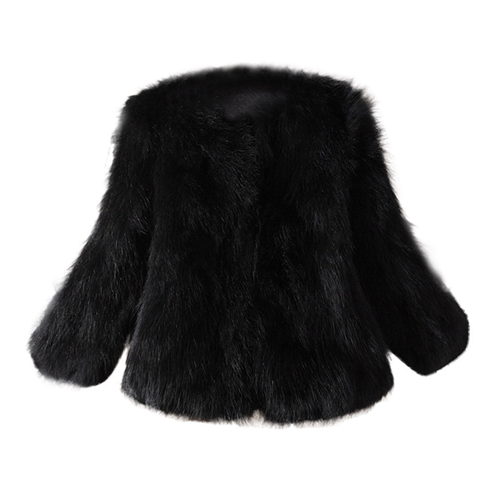 Fashionable short jacket for women with voluminous sleeves and soft fur Lune London