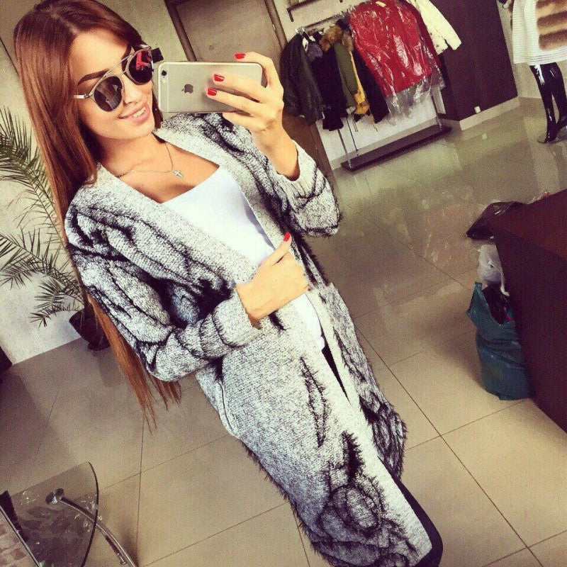 Ladies' long sleeve knitted coat with artistic print Lune London
