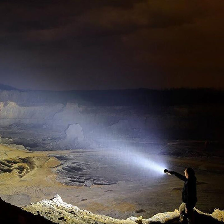Lune London | High power LED flashlight 30000-5000 Lumens, waterproof