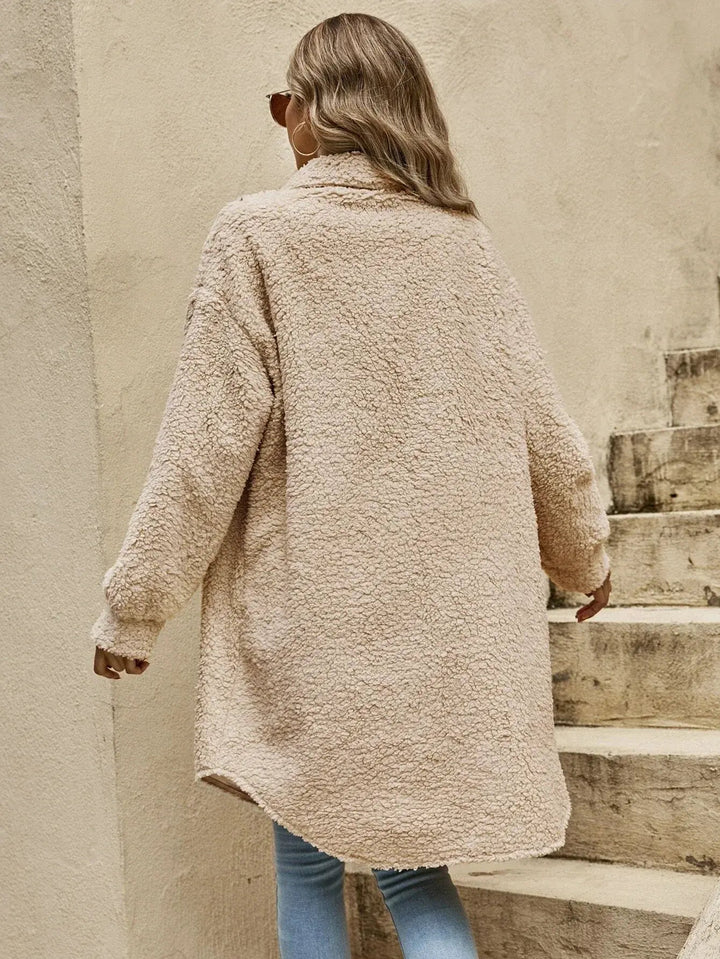 Chic und Stil | Comfortable teddy jacket with button placket & chest pockets