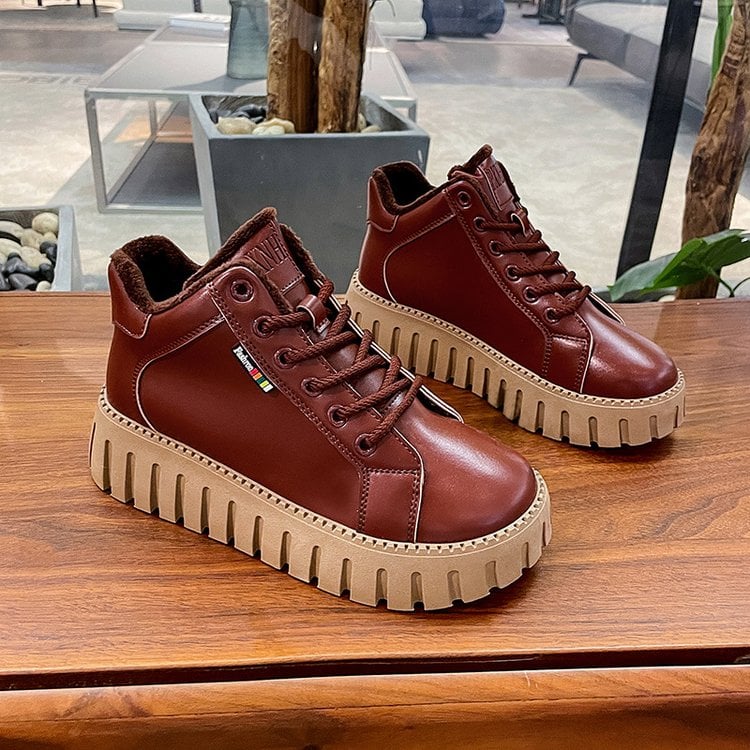 Lune London | Leather Boots with Which You Will Collect Compliments