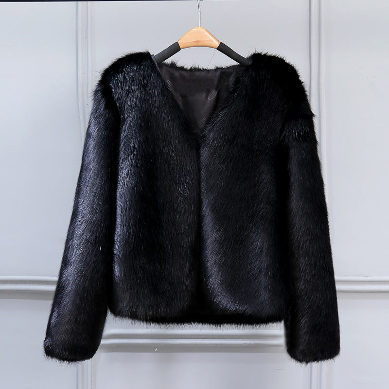 Ladies Elegant Faux Fur Coat with V Neck and Soft Lining Lune London