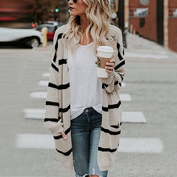Women's chunky knit cardigan with relaxed fit and large pockets Lune Londonl