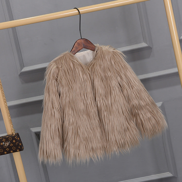 Women's voluminous faux fur jacket Lune London