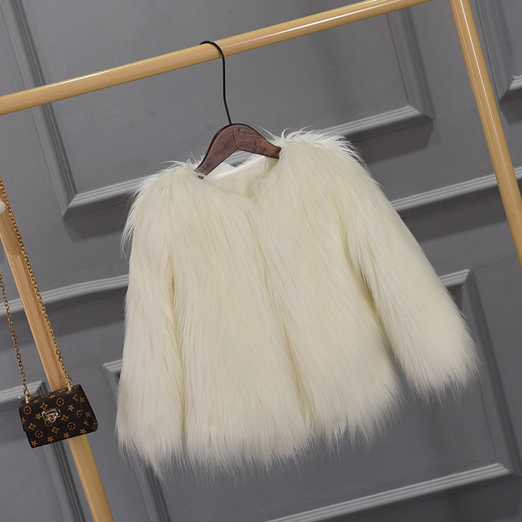 Women's voluminous faux fur jacket Lune London