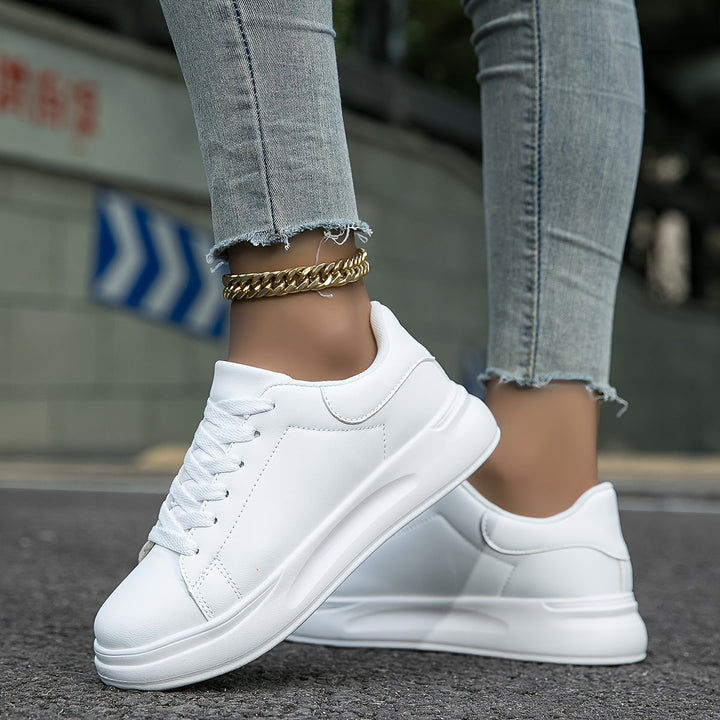 Chic und Stil | Clean White Leather Sneakers for Women, White