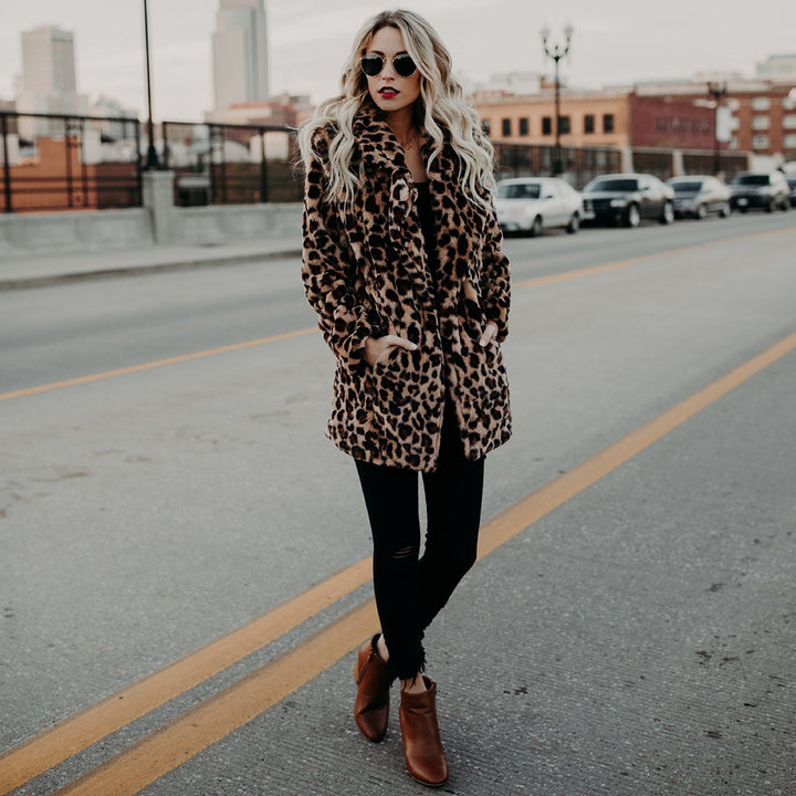 Ladies Faux Fur Leopard Print Jacket with Trendy Casual Cut Lune London