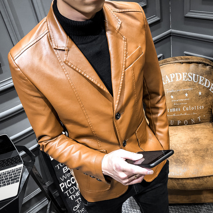 Trendy faux leather blazer for men with a slim fit Lune London