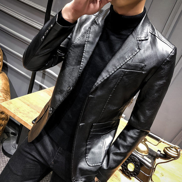Trendy faux leather blazer for men with a slim fit Lune London