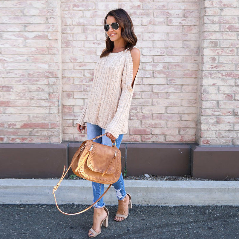 Chunky knit sweater for women with an off-shoulder design and voluminous sleeves Lune London