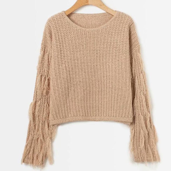 Comfortable knitted sweater for women with casual fringe sleeves Lune London