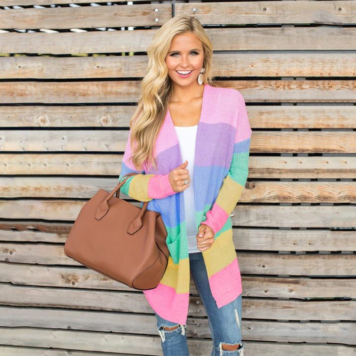 Cardigan pour femmes avec motif de blocs colorés et poches pratiques Chic & Stil
