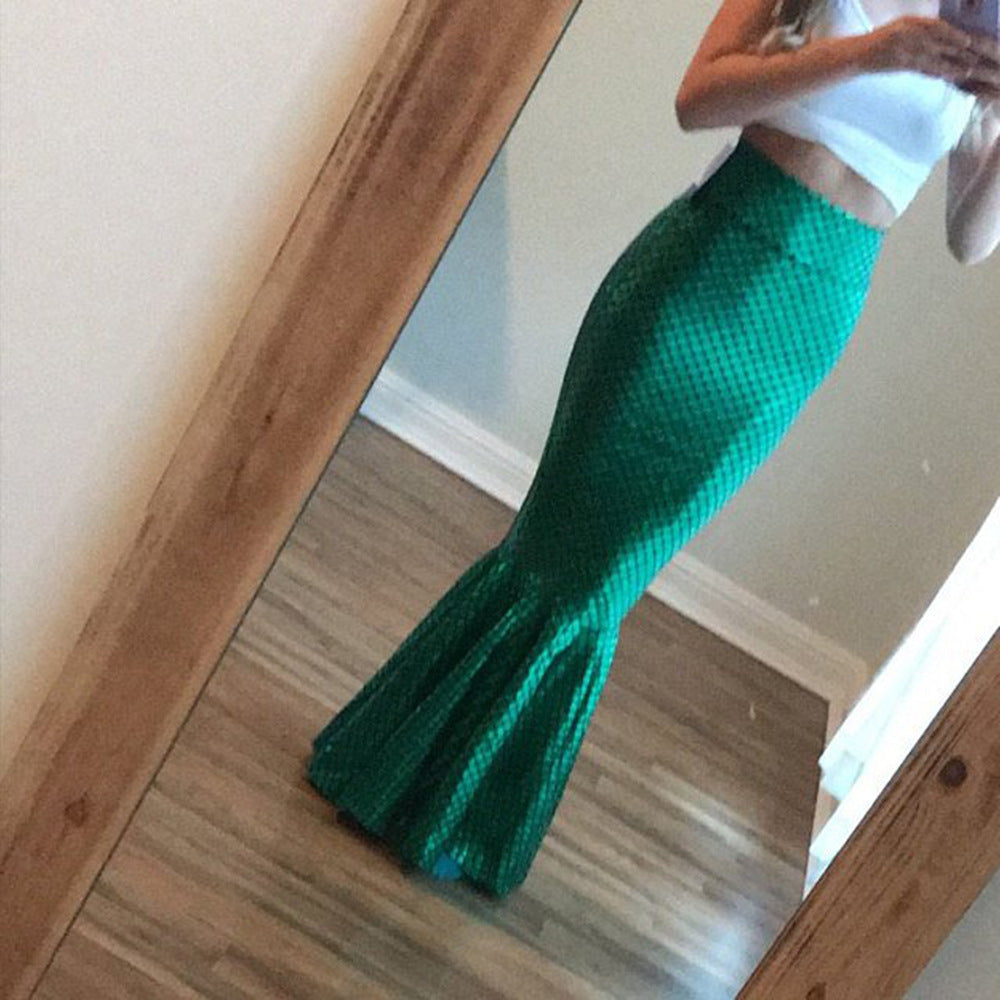 Women's mermaid skirt with shiny scale pattern and flared hem Lune London