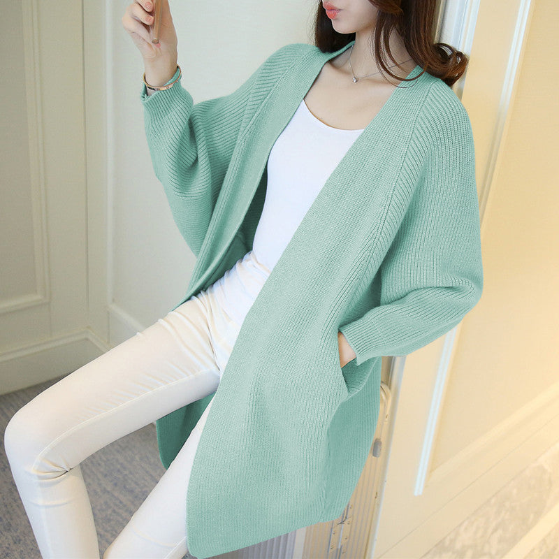 Cardigan long décontracté pour femmes avec ouverture à l'avant et motif de tricot fin Chic & Stil