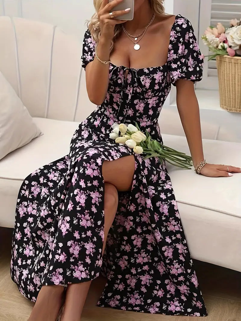 Lune London | Chic dress with puff sleeves in A-line style with floral print