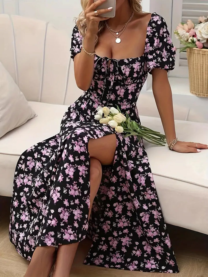 Lune London | Chic dress with puff sleeves in A-line style with floral print