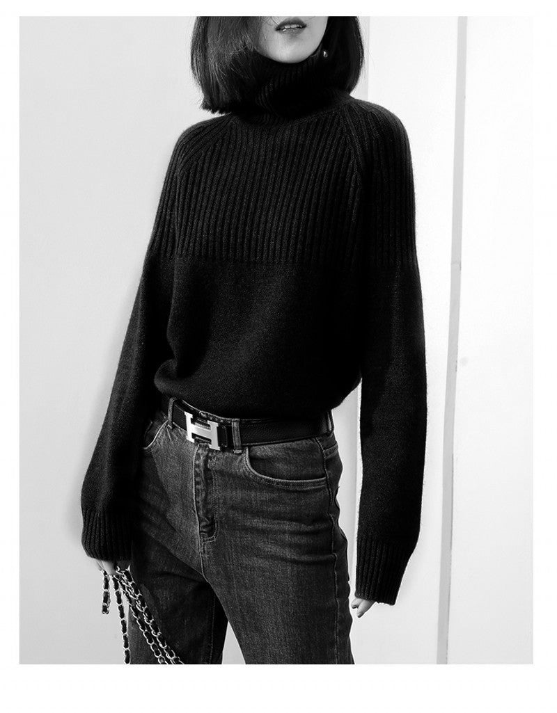 Pull tricoté pour femmes avec col montant et texture côtelée Chic & Stil