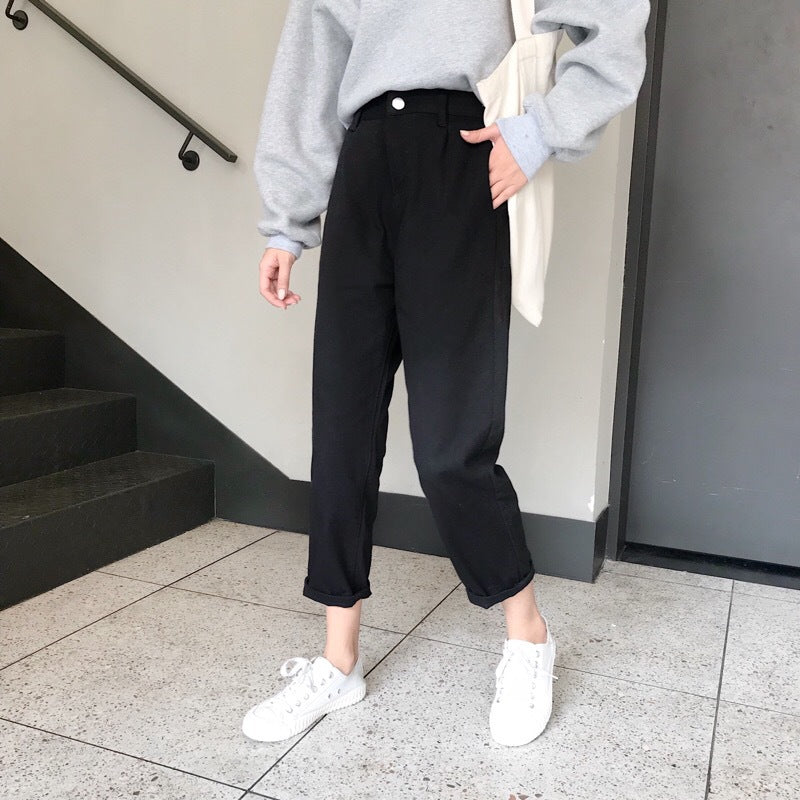 Pantalons décontractés pour femmes à coupe relaxée avec ourlet à revers Chic & Stil