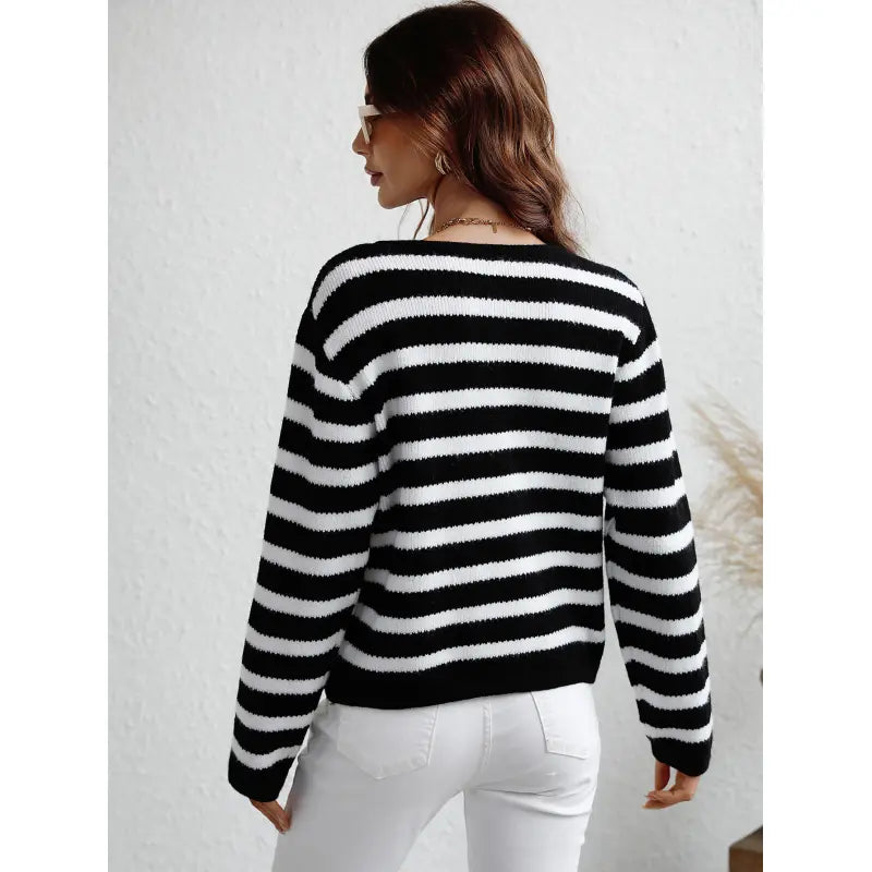 Lune London | Cozy chunky knit sweater with button placket and side pockets