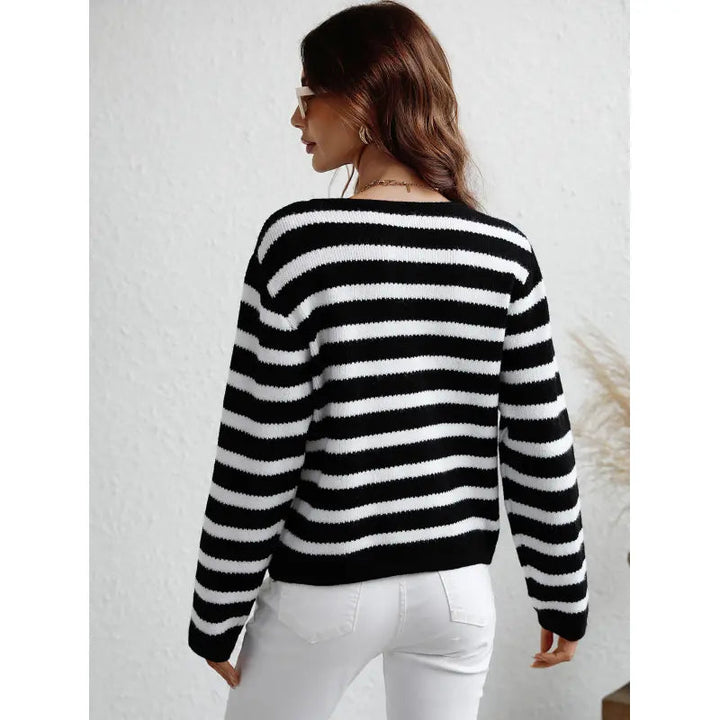Lune London | Cozy chunky knit sweater with button placket and side pockets