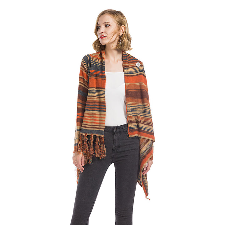 Women's knitted poncho with fringes Lune London
