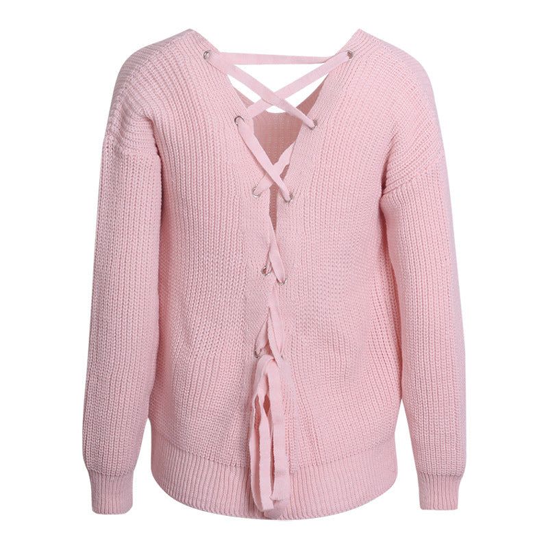 Women's sweater with a unique design at the back and a decorative lace Lune London