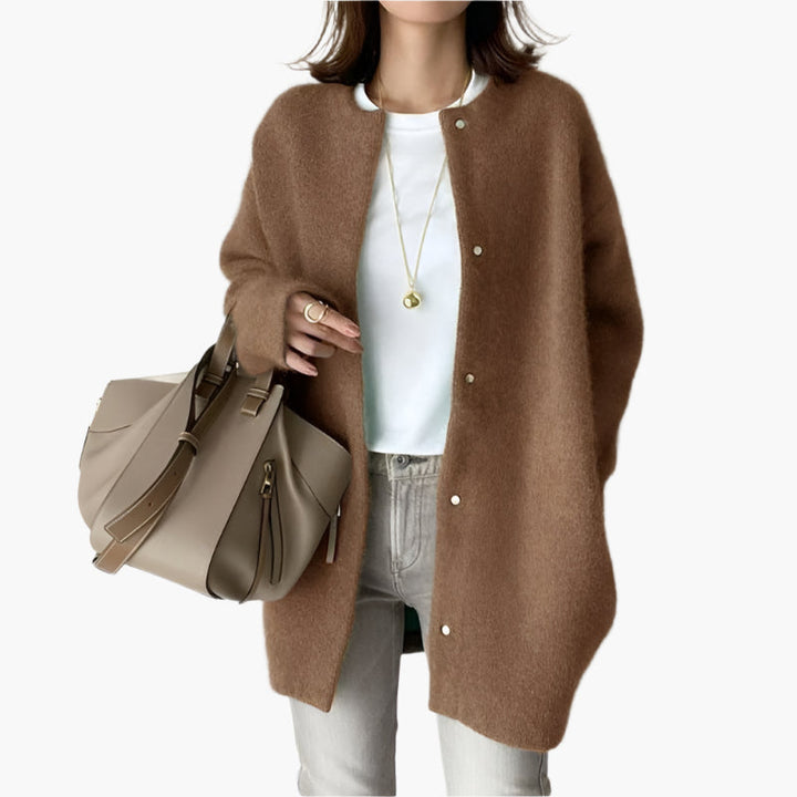Lune London | Oversized knitted cardigan - Fashionable casual cardigan for everyday and office