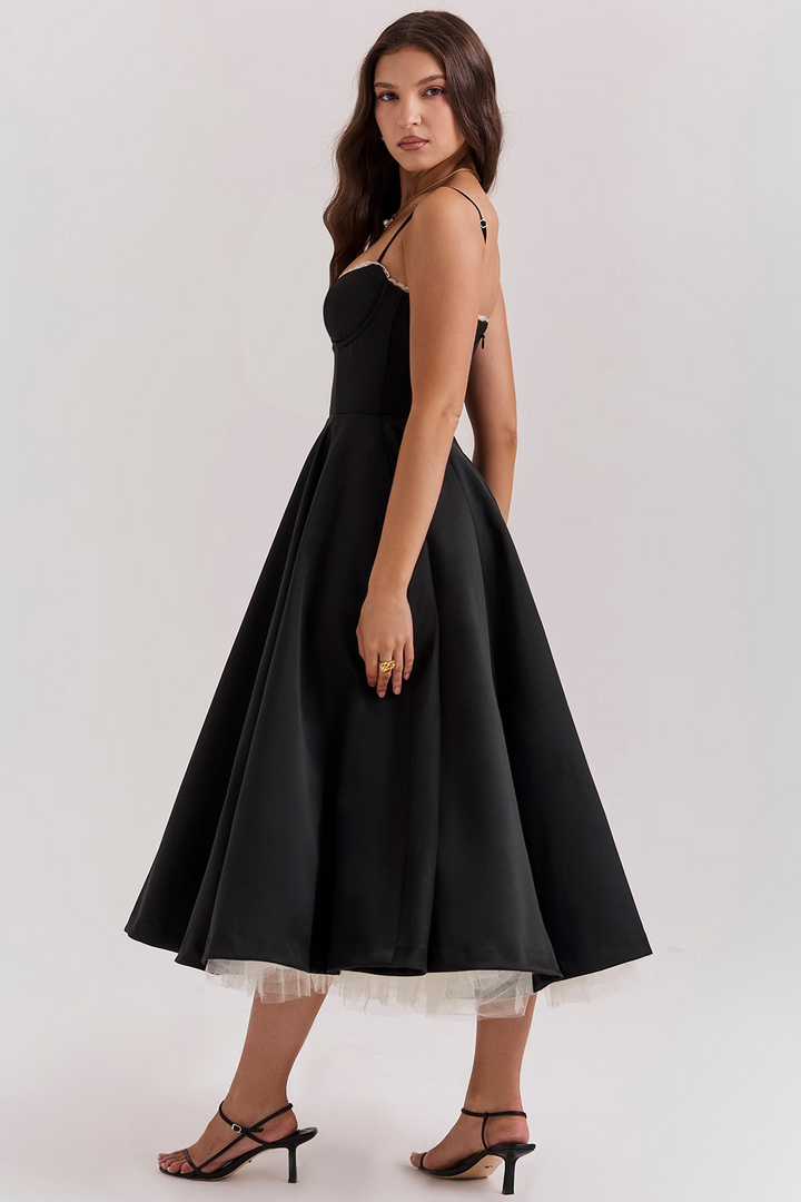 Lune London | Elegant slimming dress for women
